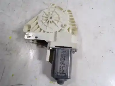 Автозапчасти б/у мотор стекла переднего правого за audi a1 sportback (8xa, 8xf) 1.6 tdi ссылки oem iam 8k0959802c  8k0959802c