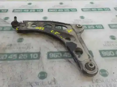 Peça sobressalente para automóvel em segunda mão braço de suspensão inferior esquerdo dianteiro por renault trafic ii autobús (jl) 2.0 dci 115 referências oem iam 