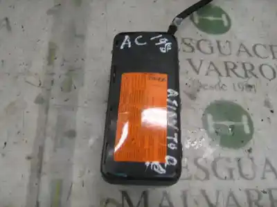 Pezzo di ricambio per auto di seconda mano airbag lato destro per hyundai accent iii (mc) 1.5 crdi gls riferimenti oem iam 
