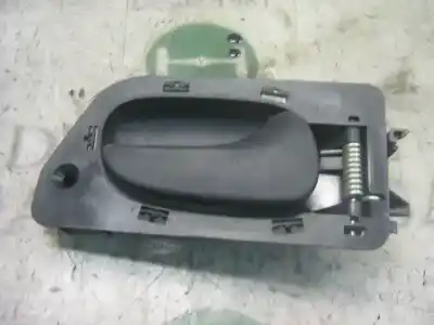 Pezzo di ricambio per auto di seconda mano maniglia interna anteriore destra per renault laguna (b56) 2.2 dt rxe riferimenti oem iam 