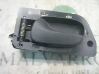 Pezzo di ricambio per auto di seconda mano maniglia interna posteriore sinistra per renault laguna (b56) 2.2 dt rxe riferimenti oem iam 