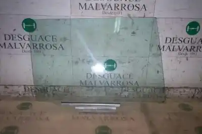 Peça sobressalente para automóvel em segunda mão vidro da porta traseira direita por toyota avensis wagon (t25) 2.0 d-4d executive referências oem iam 