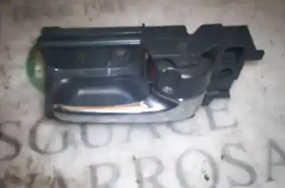 Peça sobressalente para automóvel em segunda mão puxador interior dianteiro direito por toyota avensis wagon (t25) 2.0 d-4d executive referências oem iam 