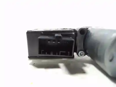 Автозапчасти б/у мотор заднего правого стекла за skoda octavia combi (5e5) l&k ссылки oem iam 5q0959812a 0130822724 5q0959812a