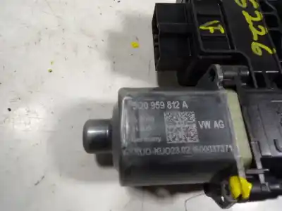 Автозапчасти б/у мотор заднего правого стекла за skoda octavia combi (5e5) l&k ссылки oem iam 5q0959812a 0130822724 5q0959812a