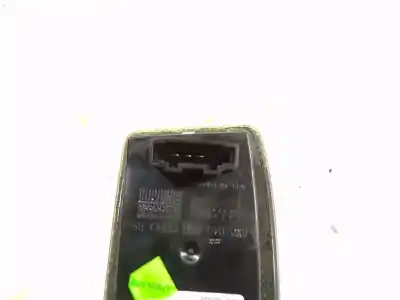 Автозапчасти б/у внутренняя лампа за audi a1 (8x) 1.6 tdi 90 cv / 66 kw ссылки oem iam 8x0945096 0fa1300528 8x0945096