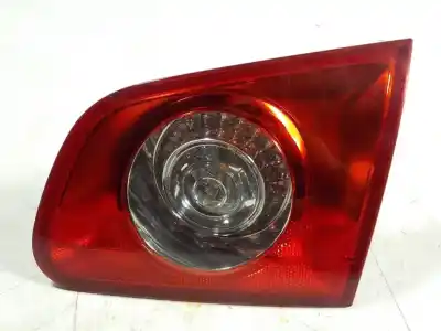 Second-hand car spare part interior rear right light for volkswagen passat variant (3c5) 1.9 tdi oem iam references 3c9945094 Second-hand car spare part interior rear right light for volkswagen passat variant (3c5) 1.9 tdi oem iam references 3c9945094