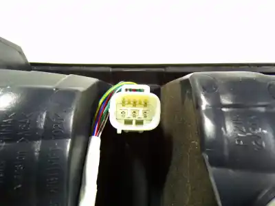 Pezzo di ricambio per auto di seconda mano luci posteriori destra per toyota hilux (3b/3c/3d) doble cabina riferimenti oem iam 815500k281 2pv923322020a 815500k281