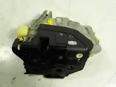 Second-hand car spare part front right door lock for volkswagen passat variant (3c5) 1.9 tdi oem iam references 3c1837016a Second-hand car spare part front right door lock for volkswagen passat variant (3c5) 1.9 tdi oem iam references 3c1837016a