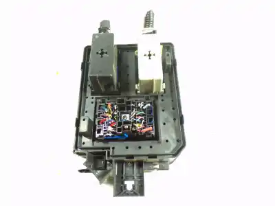 Second-hand car spare part fuse box unit for opel mokka / mokka x (j13) 1.6 cdti 4x4 (_76) oem iam references 42588102  42397198
