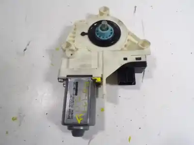 Second-hand car spare part right front window motor for audi q7 (4l) 3.0 tdi oem iam references 4l0959802b