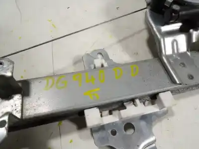 Автозапчастина б/у регулятор переднього правого скла для nissan x-trail (t32) acenta 4x4 посилання на oem iam 807204ca0a 261005640 807314ca0a