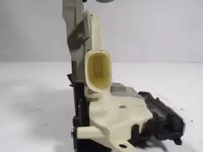 Автозапчасти б/у замок задней левой двери за audi q3 (8ug) 2.0 16v tdi ссылки oem iam 4g0839015e  4g0839015e