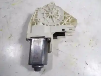 Автозапчасти б/у мотор переднего левого стекла за audi a1 (8x) 1.6 tdi 90 cv / 66 kw ссылки oem iam 8k0959801c 1101a62114110 8k0959801c