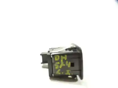 Second-hand car spare part rear left power window switch for lancia voyager (404) 2.8 16v crd cat oem iam references k68110869aa 68110869aa 68110869aa
