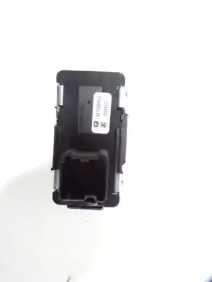 Second-hand car spare part rear right power window switch for lancia voyager (404) 2.8 16v crd cat oem iam references k68110869aa 1009143 68110869aa
