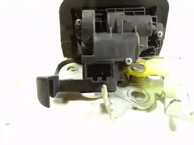 Автозапчасти б/у замок багажника/ворот за audi a6 c6 (4f2) 2.0 tdi ссылки oem iam 8k9827505a  