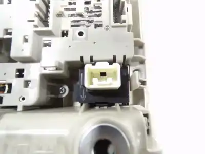 Автозапчасти б/у внутренняя лампа за mazda cx-5 (kf) 2.2 d ссылки oem iam kd4569970a75  kd4569971