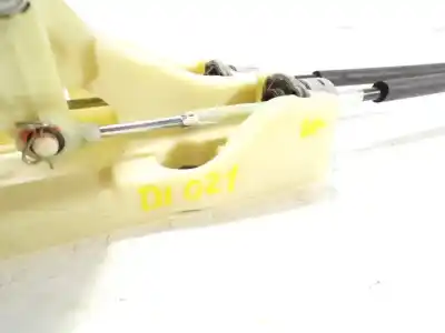 Pezzo di ricambio per auto di seconda mano leva del cambio per kia cee´´d 1.4 crdi cat riferimenti oem iam 43700a2520wk  