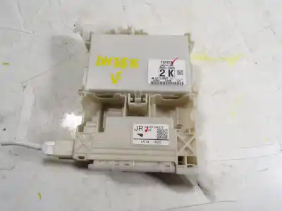 Recambio de automóvil de segunda mano de caja reles / fusibles para toyota hilux (3b/3c/3d) doble cabina referencias oem iam 827300kb70 50138941 827300kb70
