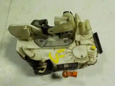 Second-hand car spare part left front door lock for dodge caliber 2.0 crd oem iam references 4589409aa  p04589409ae