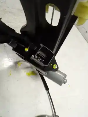 Автозапчастина б/у регулятор переднього правого скла для opel astra k (b16) 1.6 cdti (68) посилання на oem iam 13406674 c46108100 c46108100