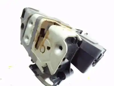 Recambio de automóvil de segunda mano de cerradura puerta lateral izquierda para ford transit courier 1.5 tdci cat referencias oem iam 2070982