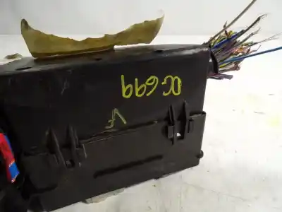 Second-hand car spare part fuse box unit for ford c-max ii (dxa/cb7, dxa/ceu) 1.6 tdci oem iam references 1777556  av6t14k733feb