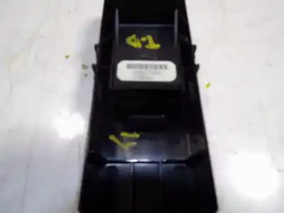 Pezzo di ricambio per auto di seconda mano comando alzacristalli posteriori destro per land rover range rover (lm) 3.6 td v8 riferimenti oem iam yud501070pvj  yud501070pvj