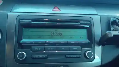 Second-hand car spare part audio system / radio cd for volkswagen passat b6 variant (3c5) 2.0 tdi oem iam references 1k0057187ax  1k0035186aa
