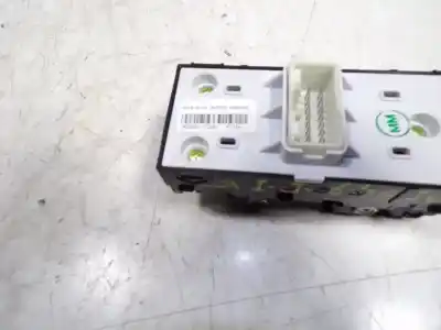 Second-hand car spare part left front power window switch for kia ceed 1.6 crdi cat oem iam references 93571j7200  93570j7200