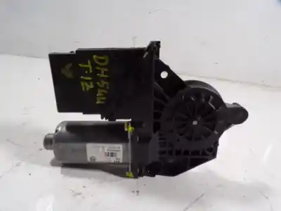 Recambio de automóvil de segunda mano de motor elevalunas trasero izquierdo para volkswagen golf vi (5k1) 1.6 tdi dpf referencias oem iam 5k0959703cvw2