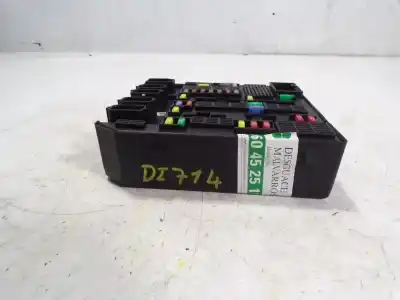 Second-hand car spare part fuse box unit for renault latitude (l70_) 2.0 dci 150 (l70h) oem iam references 284b69159r  284b60738r