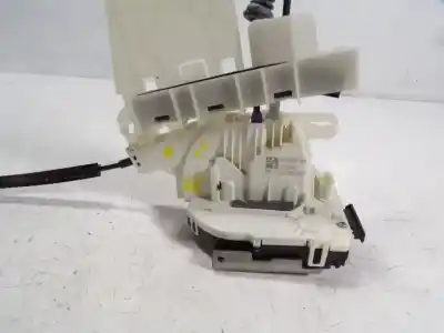 Автозапчасти б/у замок задней левой двери за jeep renegade limited 4x2 ссылки oem iam 52139904  52104487