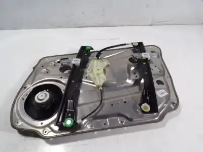 Recambio de automóvil de segunda mano de elevalunas delantero izquierdo para mercedes clase c (w204) familiar 2.1 cdi cat referencias oem iam a2047200579  0000807698