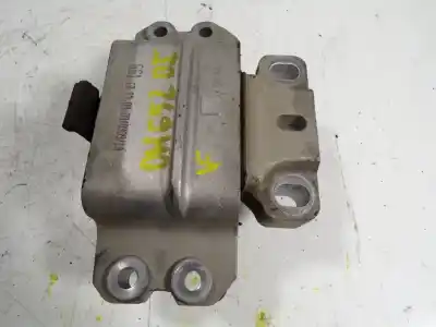 Автозапчастина б/у опора двигуна ліва для AUDI A3 (8P) 1.9 TDI Ambiente Посилання на OEM IAM 1K0199555M  