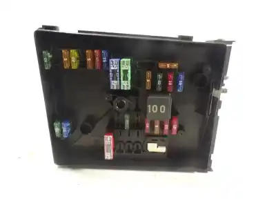 Pièce détachée automobile d'occasion BOÎTES À FUSIBLES pour VOLKSWAGEN CADDY FURGÓN/KOMBI  Références OEM IAM 1K0937125D  2K0937805A