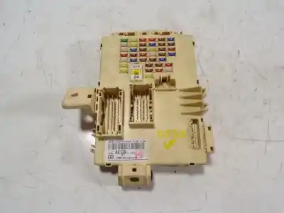 Peça sobressalente para automóvel em segunda mão caixa de fusíveis e relés por kia cee´´d 1.4 crdi cat referências oem iam 91950a2130