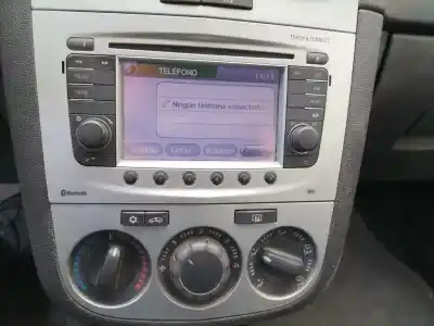 Second-hand car spare part gps navigation system for opel corsa d 1.2 cat (a 12 xer / ldc) oem iam references 13406437  13406437