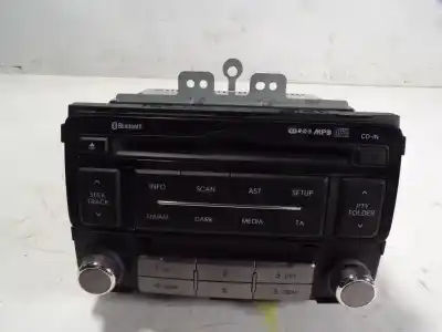 Peça sobressalente para automóvel em segunda mão sistema de áudio / rádio cd por hyundai i20 1.4 cat referências oem iam 961211j252blh