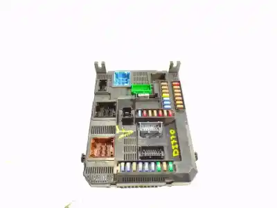 Peça sobressalente para automóvel em segunda mão caixa de fusíveis e relés por citroen c4 cactus 1.6 bluehdi 100 referências oem iam 1612139080