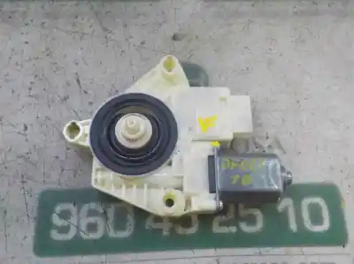 Pezzo di ricambio per auto di seconda mano motore alzacristalli posteriore destro per volkswagen golf vii lim. 1.6 tdi dpf riferimenti oem iam 5q4959812f