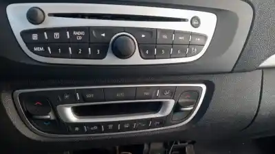Second-hand car spare part audio system / radio cd for renault scénic iii (jz0/1_) 1.5 dci oem iam references 281158115r  281155040r