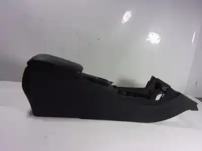 Pièce détachée automobile d'occasion Accoudoir Central pour MERCEDES-BENZ CLASE A (W176) 2.1 CDI CAT Références OEM IAM A24668094013D16  