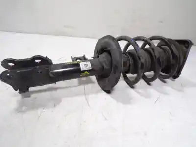 Second-hand car spare part front right shock absorber for kia cee´´d 1.6 gdi cat oem iam references 54661a2005  54660a2005