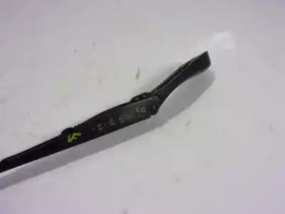 Автозапчастина б/у лівий передній ручок склоочисника для mercedes-benz clase c coupe (w205) c 220 d 4matic (205.305) посилання на oem iam a2058203700  