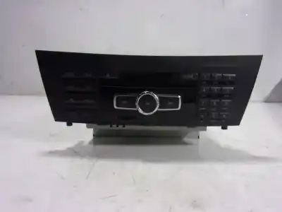 Piesă de schimb auto la mâna a doua sistem audio / cd radio casetofon pentru mercedes clase c (w204) berlina 2.2 cdi cat referințe oem iam a2049001307