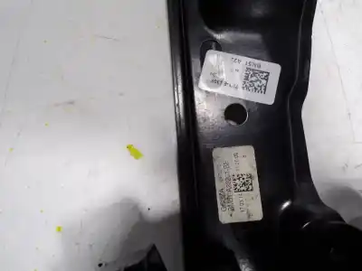 Recambio de automóvil de segunda mano de elevalunas delantero izquierdo para ford focus lim. (cb8) 1.6 tdci cat referencias oem iam 1870698 gc3za bm51a23201be