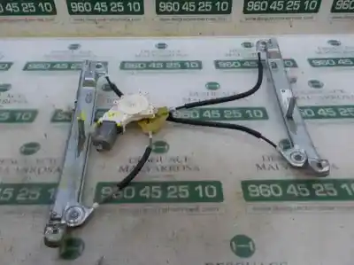 Peça sobressalente para automóvel em segunda mão elevador de vidros dianteiro direito por jeep patriot 2.0 crd cat referências oem iam 68004422aa