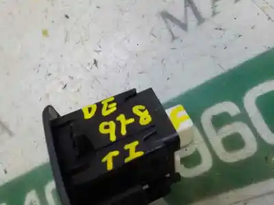 Tweedehands auto-onderdeel bediening links achterruiten voor jeep compass (mp, m6, mv, m7) 1.4 multiair oem iam-referenties   